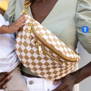 ISO!!!!!! Fawn Design Checkered Fawny Pack **Not selling; just DISO!**